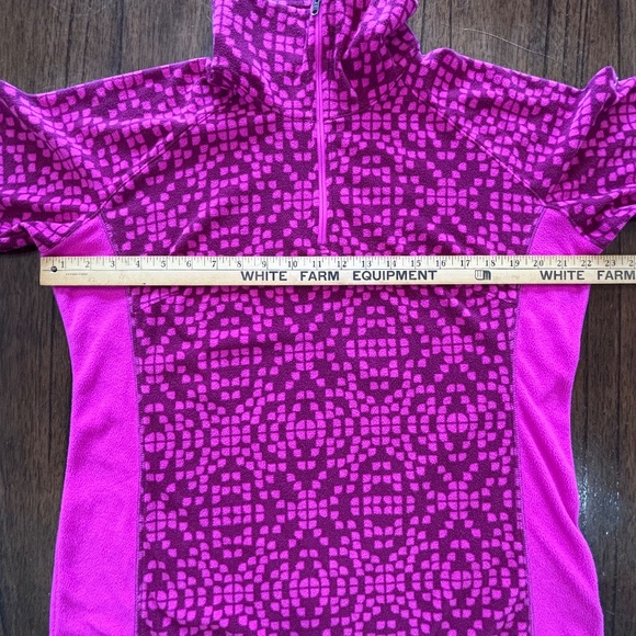 Columbia vibrant patterned 1/4 zip fleece pullover size XL (fits smaller) - Picture 13 of 15